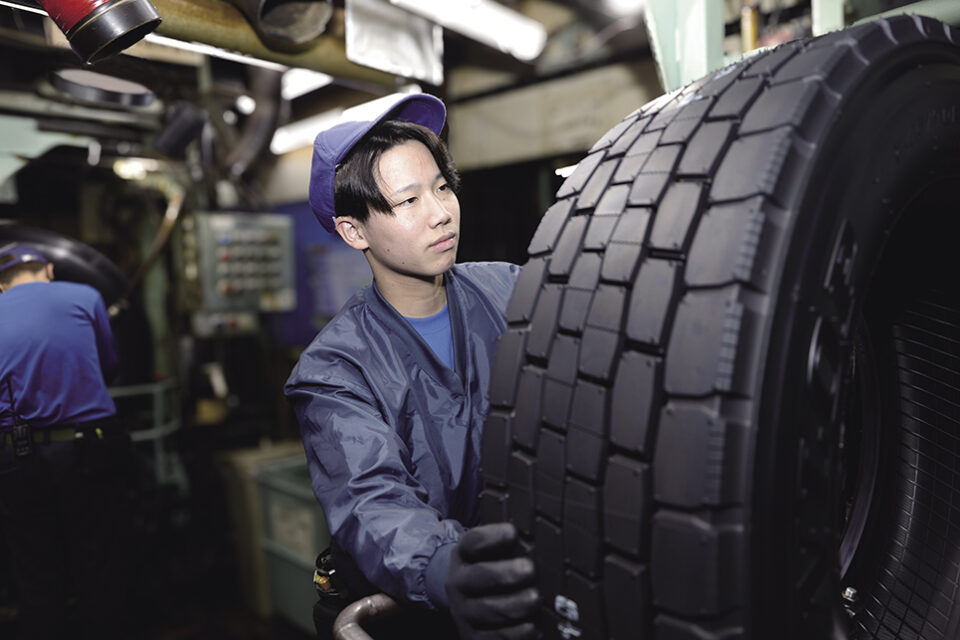 DUNLOP（住友ゴム工業株式会社）